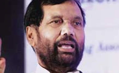 Govt reiterates need to phase out APMCs