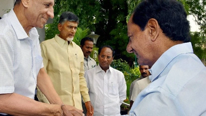 Hyderabad HC asks Telangana, AP to explain farmers' suicides Hyderabad HC asks Telangana, AP to explain farmers' suicides