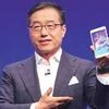 Samsung President D J Lee presents the Galaxy Note 4