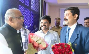 14th Finance Commission arrives at Tirupathi in Andhra Pradesh