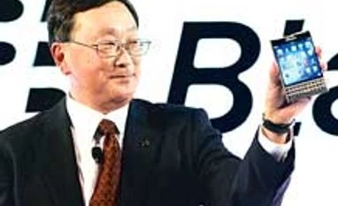 BlackBerry launches square-screen Passport