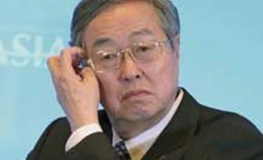 China considering replacing central bank head