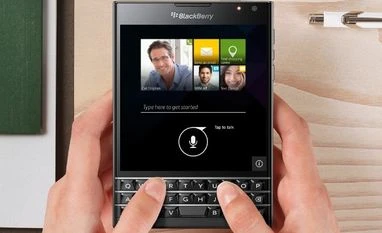 First Impression: BlackBerry Passport is your office in your (jacket) pocket