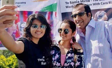 Sania excited to be in Federer's team in IPTL