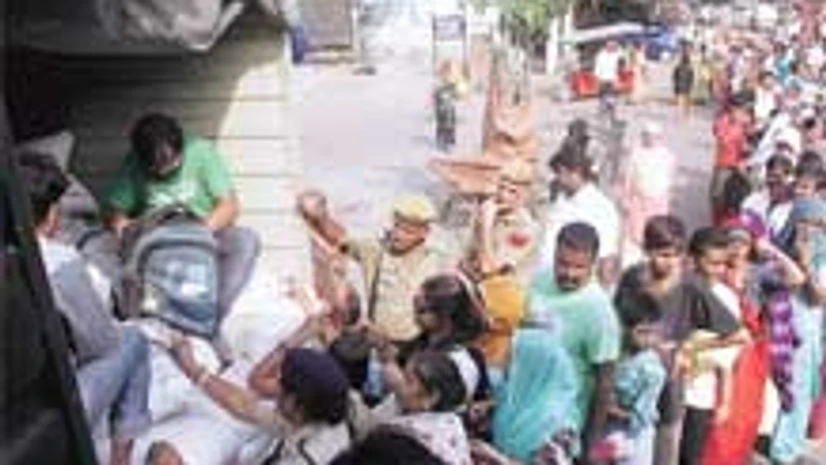 Violence-hit Trilokpuri Violence-hit Trilokpuri