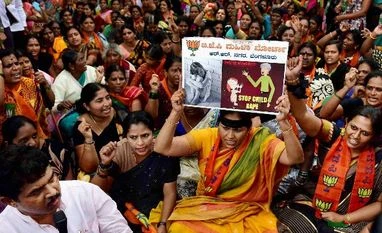 Karnataka Home Minister faults media for projecting Bengaluru as 'rape city'