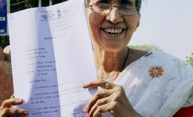 Modi's wife filing RTI application figures in RS