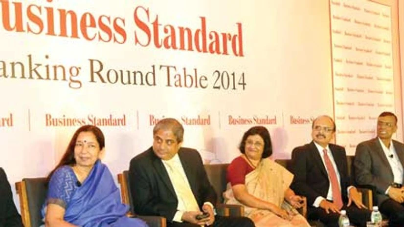 Pramit Jhaveri, Shikha Sharma, Aditya Puri, Arundhati Bhattacharya, Arun Tiwari, C S Ghosh and Ravneet Gill Pramit Jhaveri, Shikha Sharma, Aditya Puri, Arundhati Bhattacharya, Arun Tiwari, C S Ghosh and Ravneet Gill
