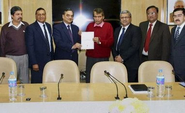 Safety, passenger services and private participation initiatives dominated Railways in 2014