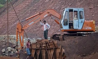 Govt passes ordinance to auction minerals