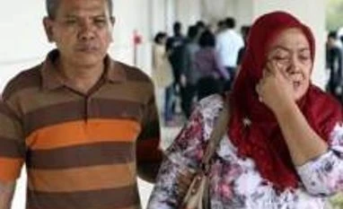 AirAsia crash: Three more bodies found