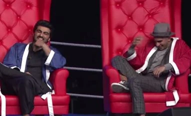 Maharashtra government takes one in the ribs over AIB's Comedy Roast