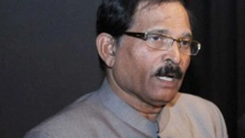 Minister urges scientists to explore alternative medicines for cancer cure Minister urges scientists to explore alternative medicines for cancer cure