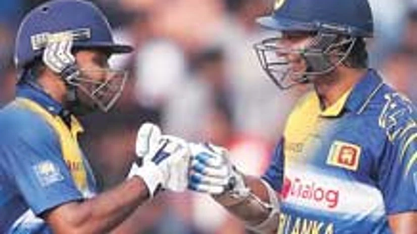 Mahela Jayawardene (left) and Kumar Sangakkara Mahela Jayawardene (left) and Kumar Sangakkara