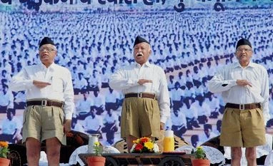 India is a <I>Hindu Rashtra</I>, favourable time to organise all Hindus: Bhagwat