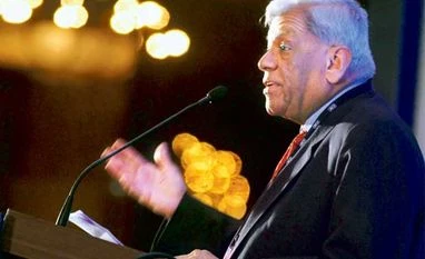 Govt needs to focus on graft: Parekh Deepak Parekh