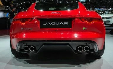 Jaguar Land Rover's October sales up 11% at 46,325 units betto rodrigues / Shutterstock.com