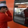 Govt clears bonus for railways employees