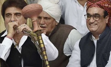 After Anna, Cong leaders hit the streets on land law Land bill, Ajay Maken, Raj Babbar, Congress