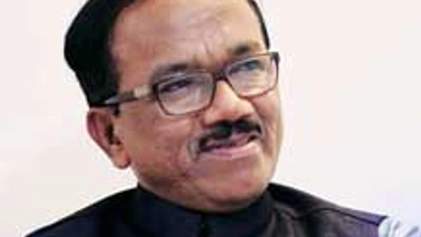 Laxmikant Parsekar Laxmikant Parsekar hopeful of resolving mining issue in new year