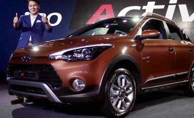 Hyundai launches i20 Active, starting price at Rs 6.83 lakh