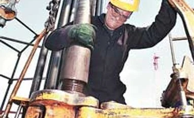 US shale oil boom turns to gloom with output set to fall