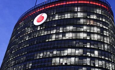 Vodafone, Huawei conduct trial for new 4.5G technology Joe Dejvice / Shutterstock.com