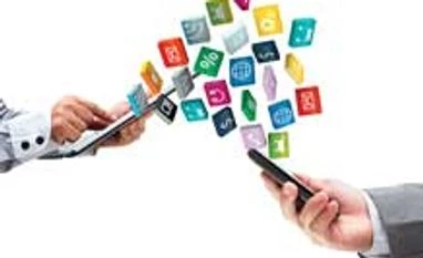 State Bank of Hyderabad launches mobile app