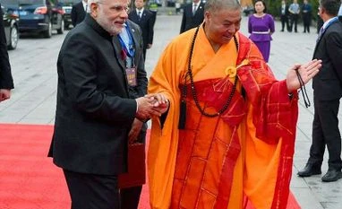 Xi, Modi visit Giant Wild Goose Pagoda Xi Jinping, Narendra Modi