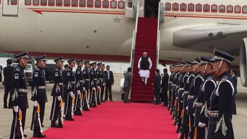 Indian Prime Minister Narendra Modi arrives in South Korea