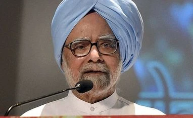 Manmohan faults Modi govt for abolishing plan panel