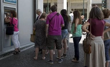 Greek banks face closures, bailout or not