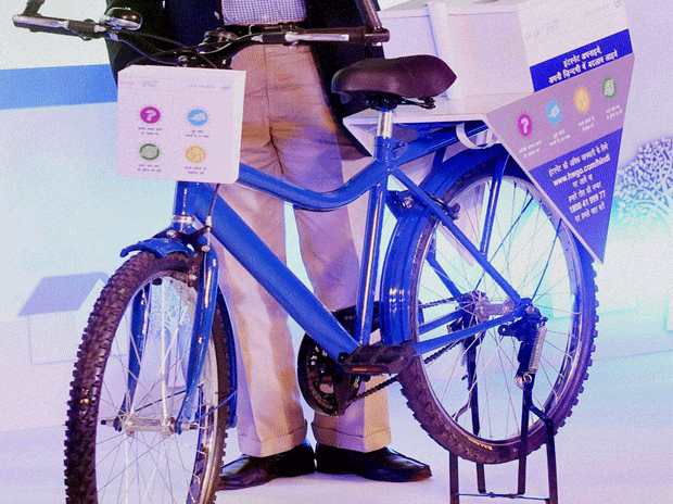 Google, Tata Trusts roll out bicycles to teach internet to rural women Internet Saathi 2