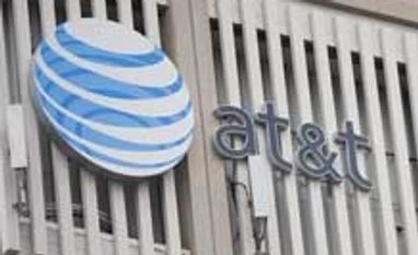 AT&T clears final hurdle to close DirecTV merger