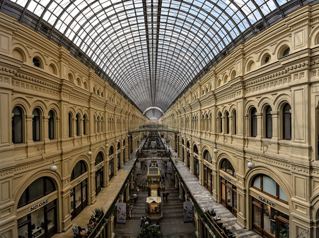 Red Square on sale GUM