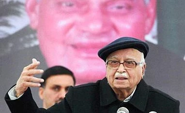 L K Advani's wife admitted in AIIMS L K Advani