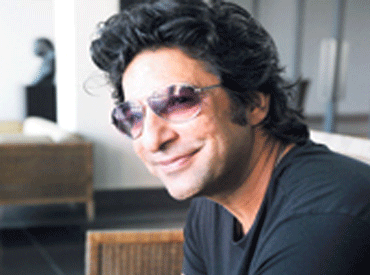 One held for firing at Wasim Akram's car