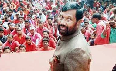 Time to impose President's rule in Bihar: Ram Vilas Paswan Ram Vilas Paswan