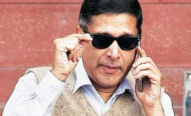 Yuan devaluation to have temporary impact on rupee: CEA