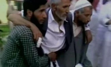 Eight injured in Kashmir mosque explosion