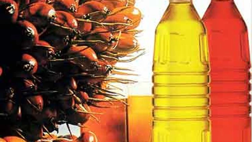 Crude palm oil edges higher on pick up in demand Crude palm oil edges higher on pick up in demand