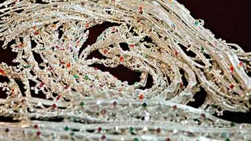 Silver futures fall on weak overseas cues Silver futures fall on weak overseas cues