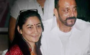 Activist writes to CM Fadnavis opposing 'early release' for Sanjay Dutt Manyata and Sanjay Dutt