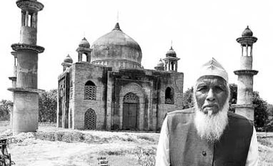 Faizul Hasan Qadri is building a 'Taj Mahal' Faizul Hasan Qadri
