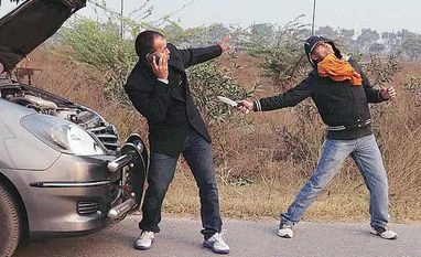 Survival on the street Warding off a knife attack using a mobile phone as a weapon of opportunity