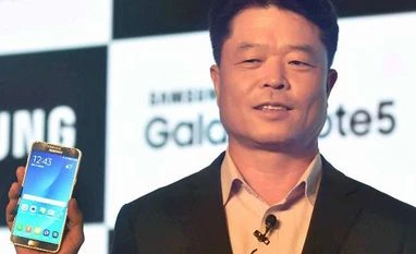 Samsung bets big on premium phones; unveils Note5 for Rs 53,900 Samsung, Note5