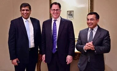 Top 3 PC makers can corner 80% of market in 5 yrs: Michael Dell Michael Dell(C), Chairman & CEO, Dell Inc, Amit Midha (R), President, Dell Asia Pacific & Japan and Alok Ohrie(L), President & Managing Director, Dell India pose before a media roundtable meeting in Bengaluru