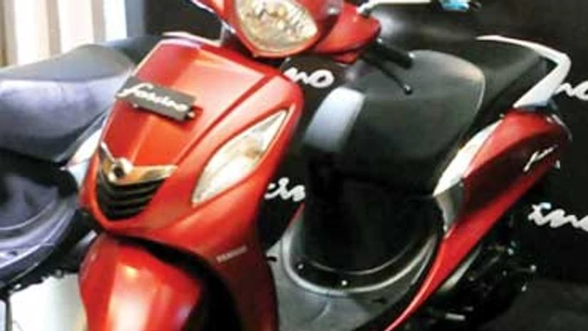 Yamaha’s Fascino Brands ride the scooter wave