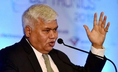 HC seeks Centre, TRAI's response on call drops Chairman of Telecom Regulatory Authority of India (TRAI), Ram Sewak Sharma, addresses during the inauguration of the "Deftronics India 2015" at Pragati Maidan, in New Delhi