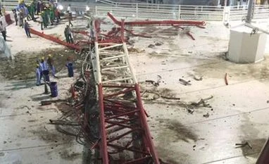 Crane collapse kills 107 at Mecca's Grand Mosque ahead of Hajj 107 pilgrims including 2 Indians killed, more than 230 injured as a crane crashes into Grand Mosque of Mecca. Photo courtesy: All India Radio